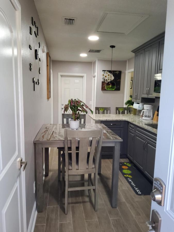 Beautiful Apartment Close To Everything Tampa Bagian luar foto